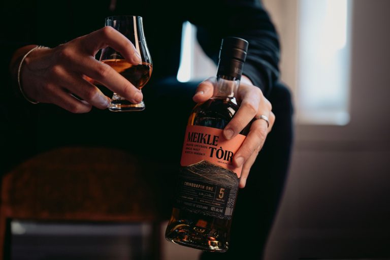 5 cách nâng tầm trải nghiệm thưởng thức whisky tại nhà