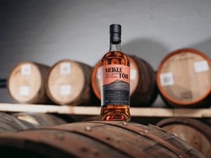 Một thùng ủ rượu cho ra đời bao nhiêu chai whisky?