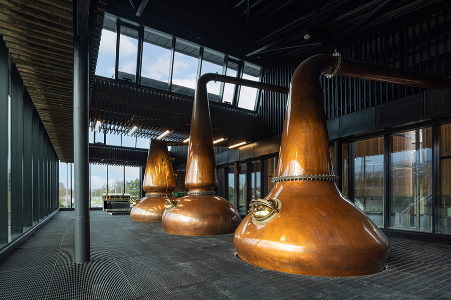 Hệ thống 3 nồi chưng cất pot still đặc trưng của Rosebank