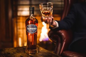 Tamdhu đã trở thành cái tên được săn đón trên toàn thế giới  