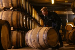 Thùng ủ có vai trò quan trọng trong việc tạo nên hương vị của whisky