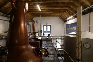 Nồi chưng cất đồng giúp Kilchoman tạo ra hương vị whisky nhẹ nhàng và hoa cỏ thanh thoát rất đặc trưng