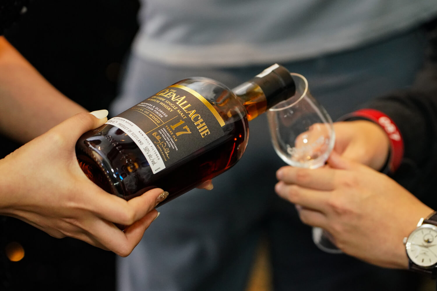 Điểm nhấn quan trọng của đêm tiệc là màn ra mắt phiên bản giới hạn GlenAllachie 17 Years Old Oloroso & Mizunara