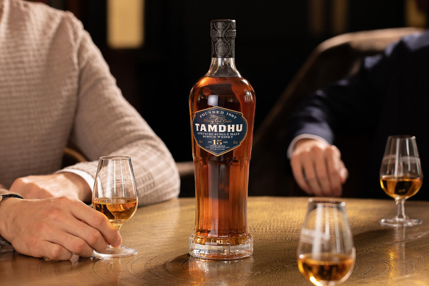 Một chai Scotch whisky thường có hơn 1.650 calo