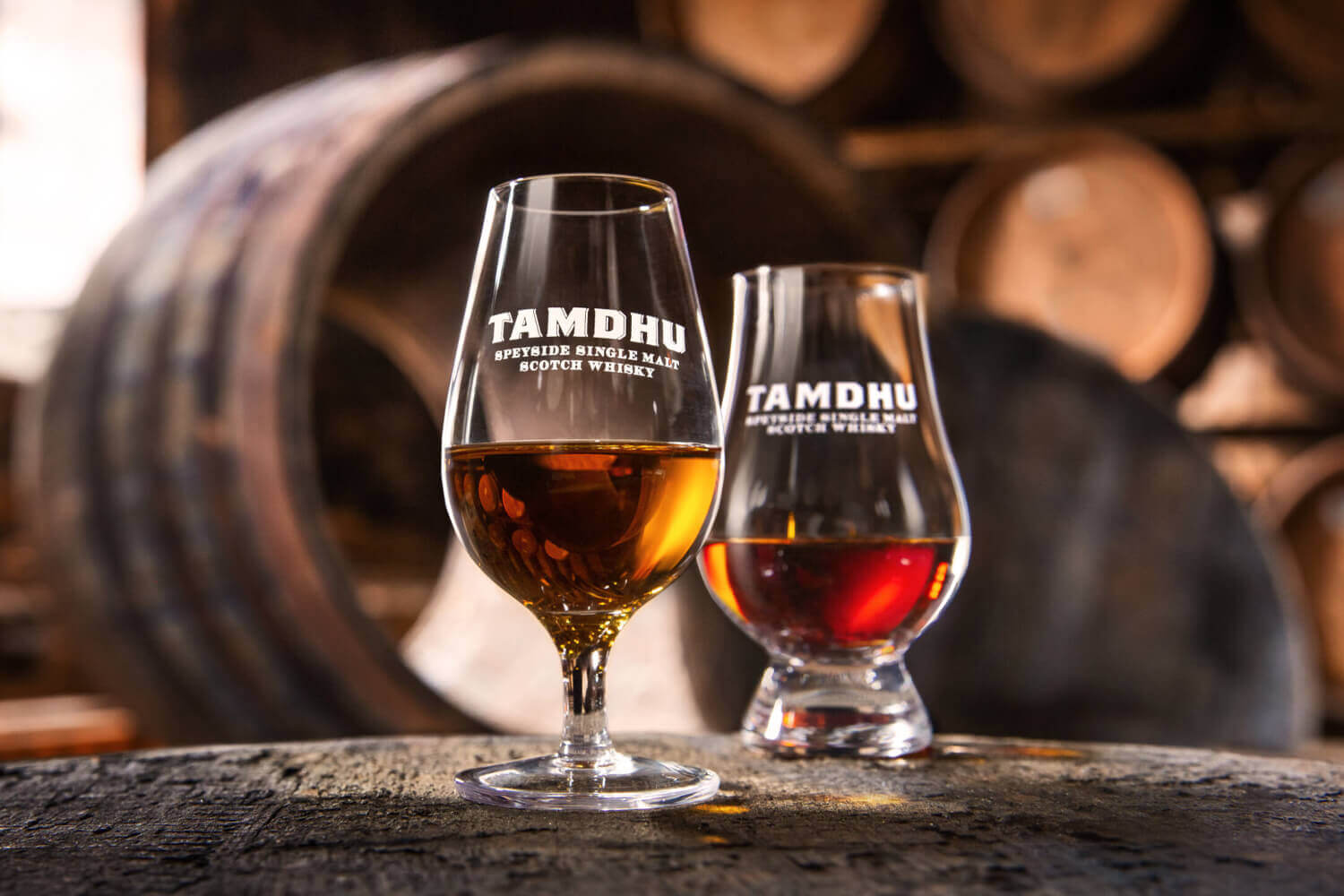 Hương vị whisky ủ thùng sherry (whisky sherry oak) chịu tác động rất lớn từ quá trình ủ trong thùng