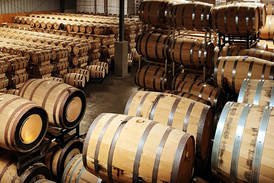 Virgin Oak đang mở ra một hướng đi táo bạo cho Scotch whisky để tạo nên các dòng whisky có bản sắc mới lạ, độc đáo.