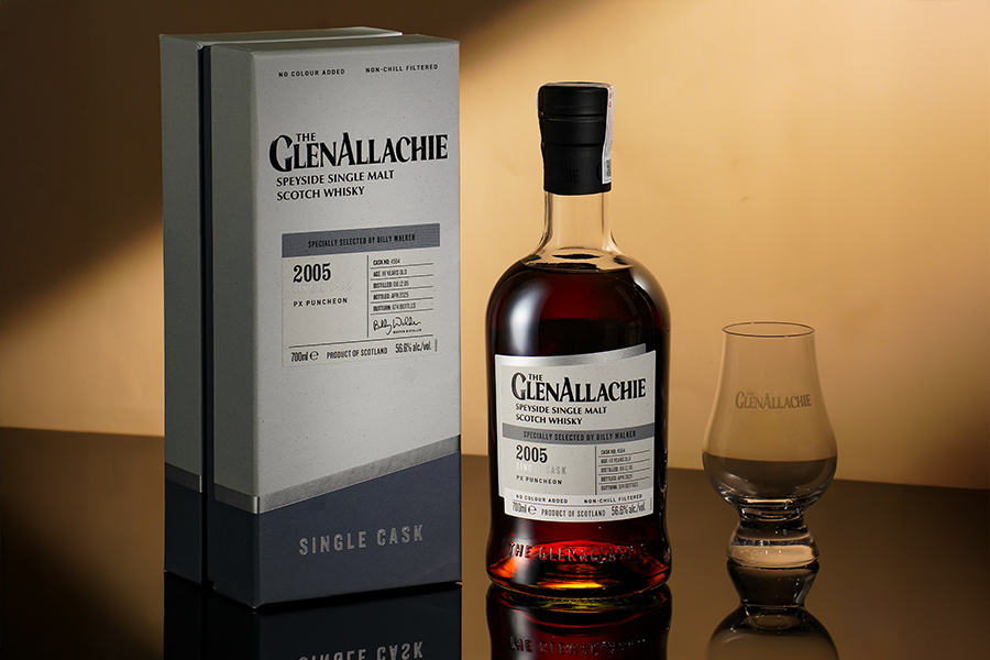 GlenAllachie 2005 Cask No. 4564 ủ trọn vẹn 19 năm trong thùng PX Puncheon với nồng độ nguyên bản 56.6% ABV