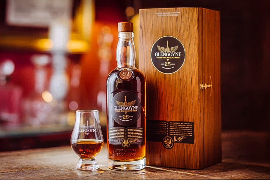 Whisky cao cấp là lựa chọn lý tưởng để làm quà tặng lãnh đạo dịp thăng chức
