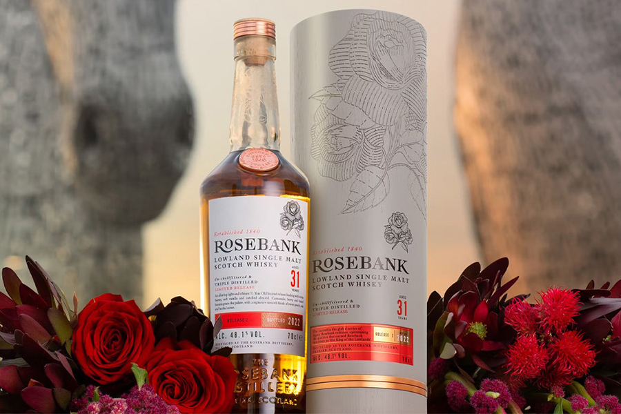 Rosebank 31 Year Old - phiên bản giới hạn được săn đón từ nhà máy chưng cất đã đóng cửa trong nhiều năm