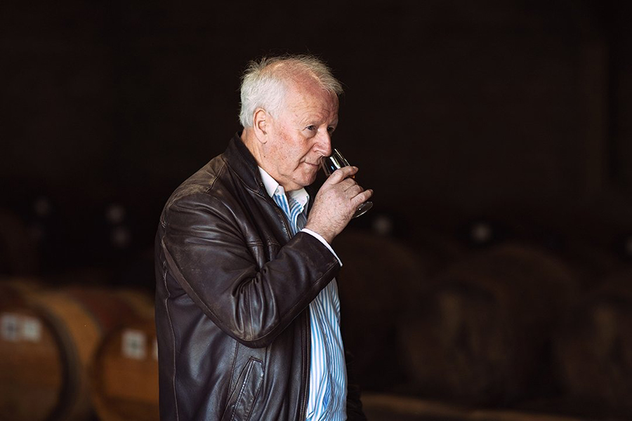 Chỉ riêng phần “ngửi” đã có thể hé mở rất nhiều điều thú vị về whisky bạn đang cầm trên tay.