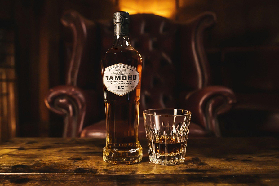 Tamdhu 12 YO mang đến hương vị gia vị bùng nổ với các tầng hương ấm áp như quế và đinh hương