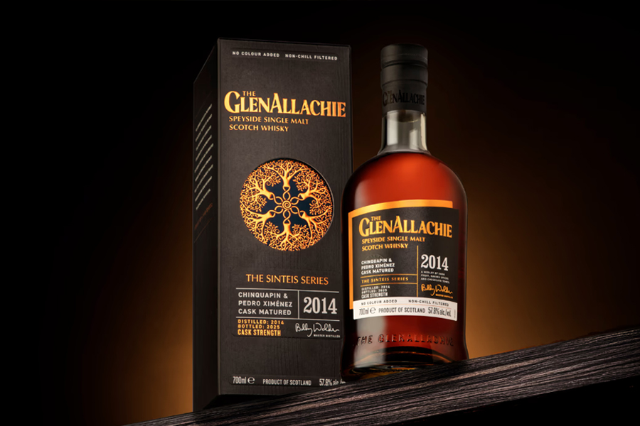 GlenAllachie 2014, được ủ hoàn thiện trong thùng Chinquapin Virgin Oak - một giống sồi quý từ vùng Ozark, Missouri (Mỹ)