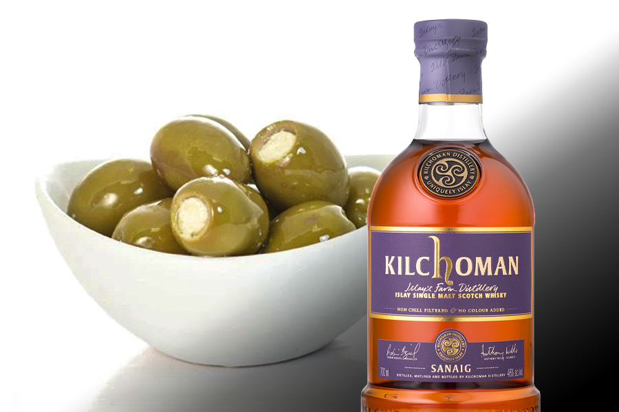 Kilchoman Sanaig phù hợp để nhâm nhi cùng ô liu nhồi phô mai xanh