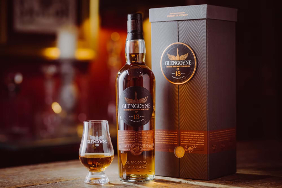 Glengoyne 18 YO là đại diện hoàn hảo cho phong cách chưng cất chậm rãi, tỉ mỉ và thanh thoát của nhà sản xuất