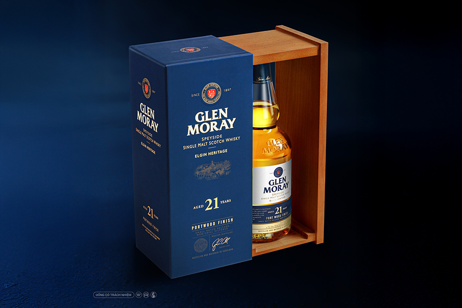 Glen Moray 21 Years Old là đại diện tiêu biểu cho nghệ thuật ủ và kết hợp thùng gỗ của Glen Moray Distillery.