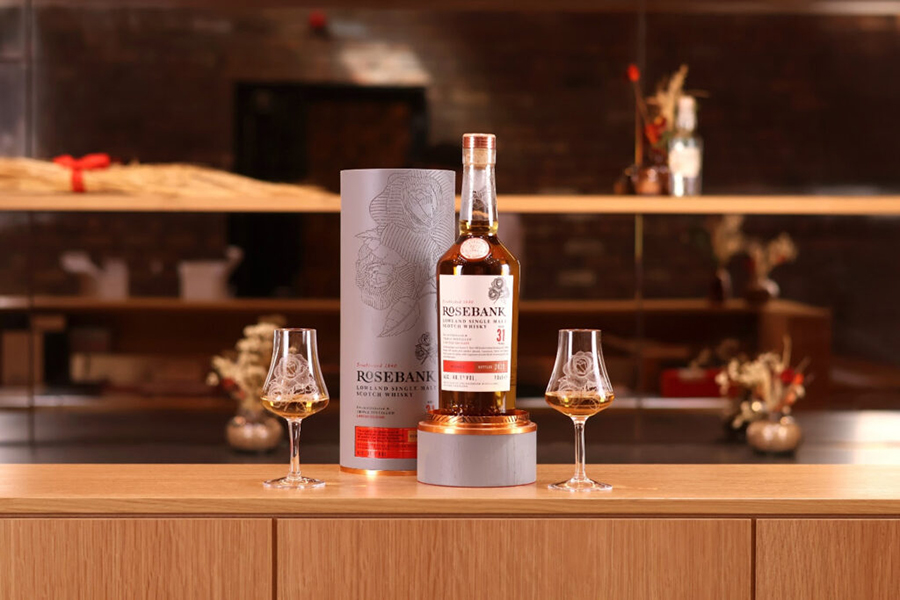 Rosebank 31 Years Old thu hút sự chú ý đặc biệt của các tín đồ yêu whisky