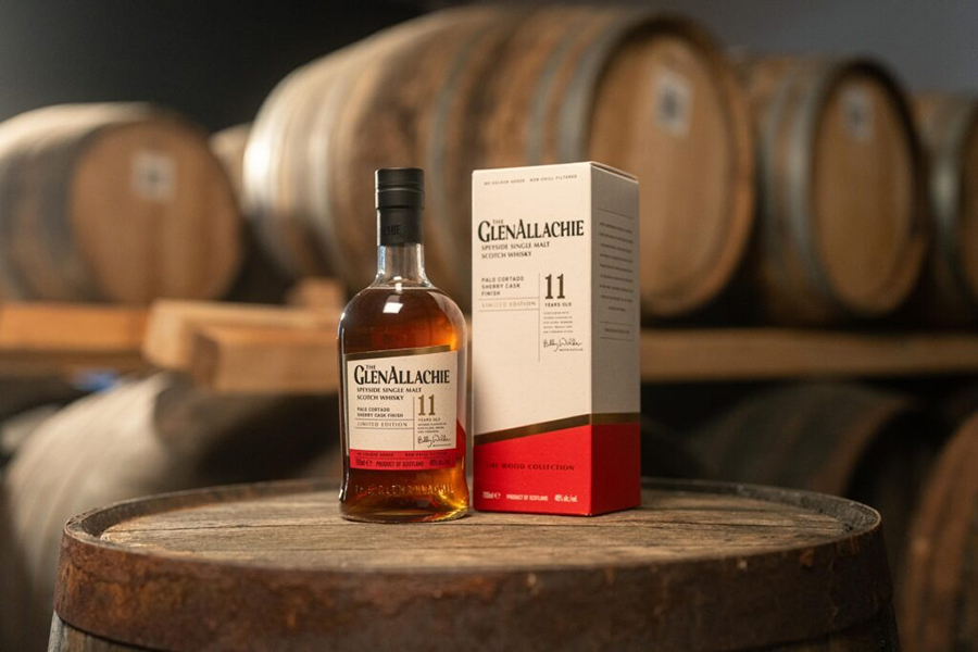 GlenAllachie 11 YO Palo Cortado có giao diện thanh lịch, trang nhã với thiết kế nổi bật màu rượu