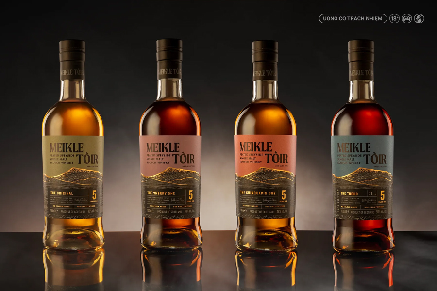 Các cấp độ whisky khói từ nhẹ, trung bình đến đậm giúp người yêu whisky dễ dàng lựa chọn phong cách phù hợp với khẩu vị và trải nghiệm của mình.