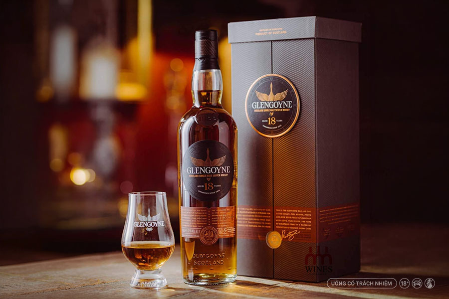 6. Glengoyne 18 Year Old - Thanh lịch, cổ điển và dễ tạo thiện cảm